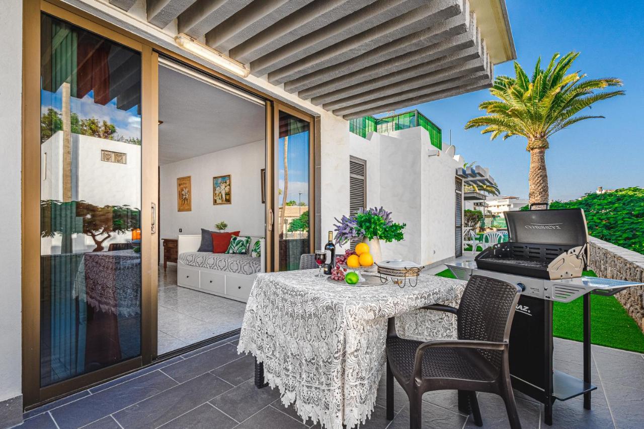 Bungalow -2 Minute From The Beach. Playa de las Americas  Exteriör bild