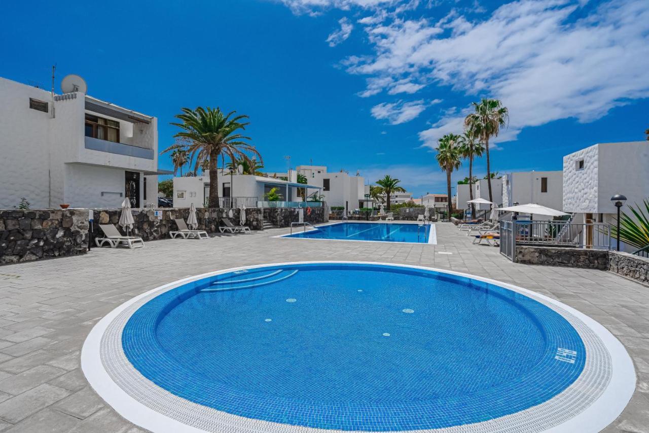 Bungalow -2 Minute From The Beach. Playa de las Americas  Exteriör bild