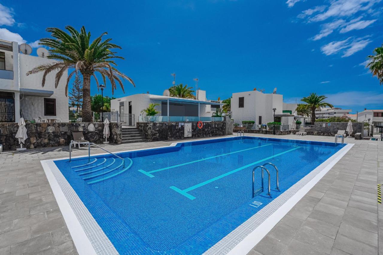 Bungalow -2 Minute From The Beach. Playa de las Americas  Exteriör bild